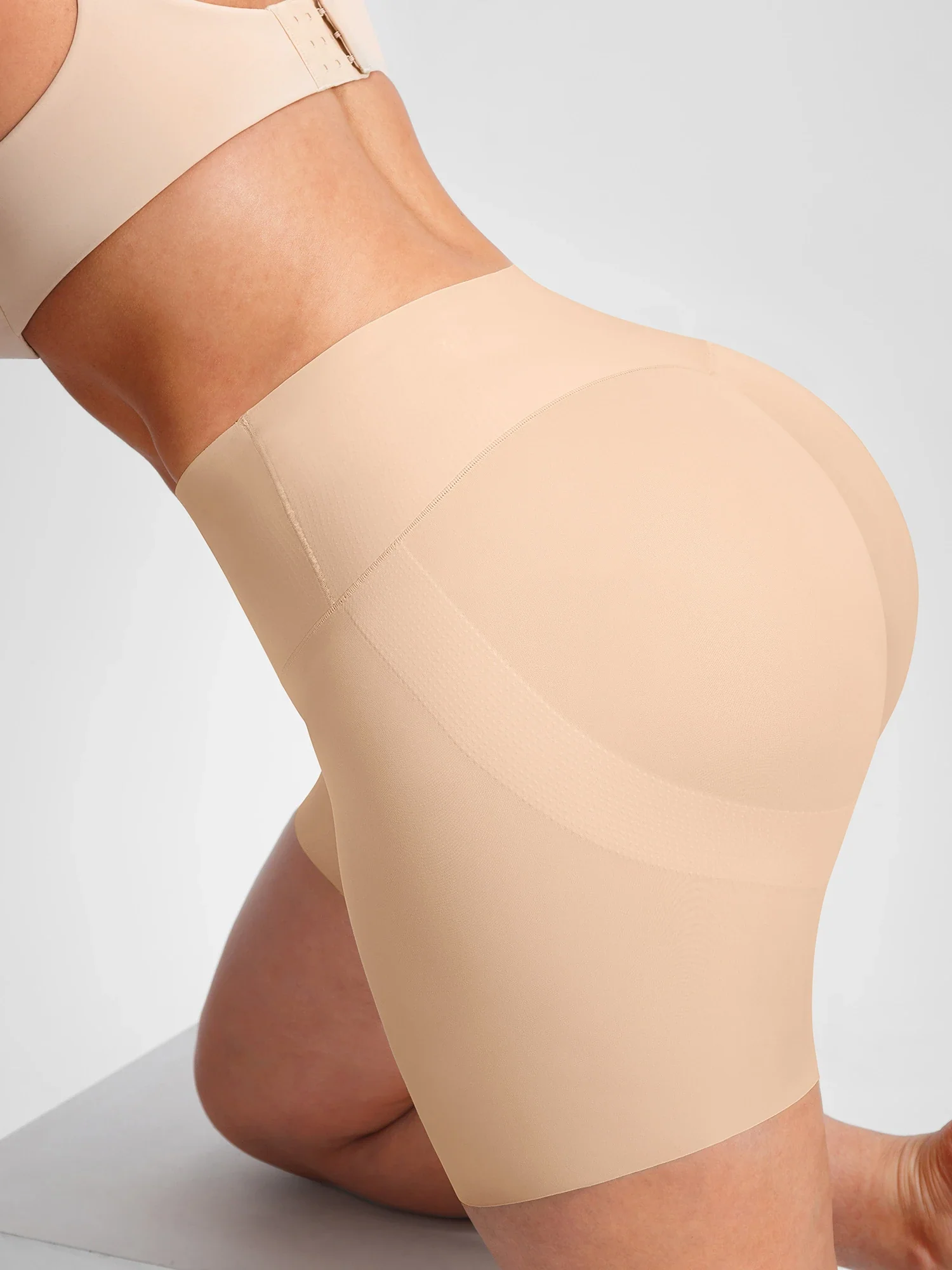 Smoothing Seamless Shorts - Image 20